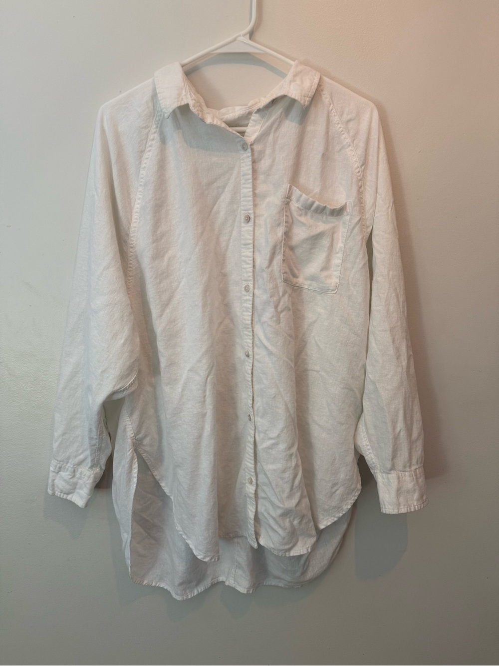 Aerie White Button Up Shirt | Front Pocket | Fall Layering